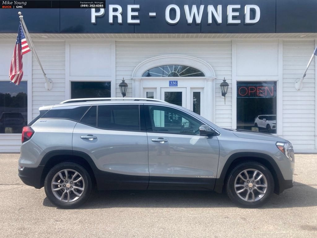 2024 GMC Terrain SLT