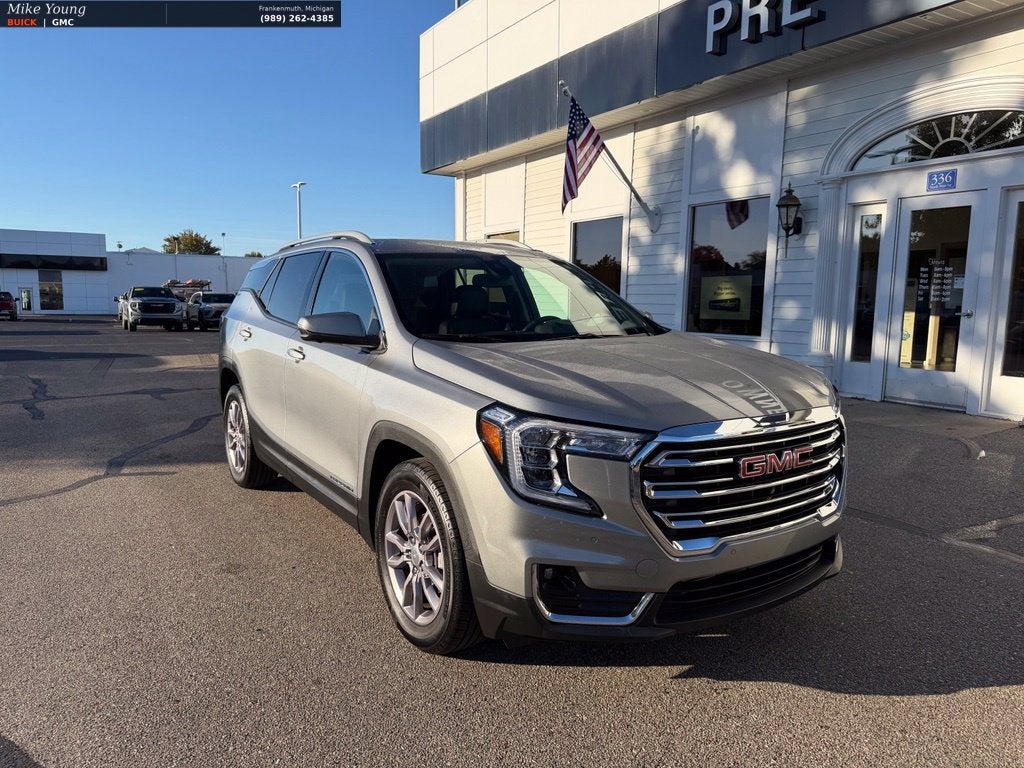 2024 GMC Terrain SLT