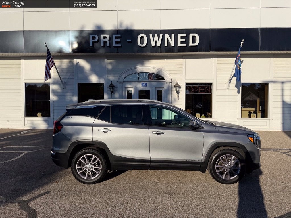2024 GMC Terrain SLT