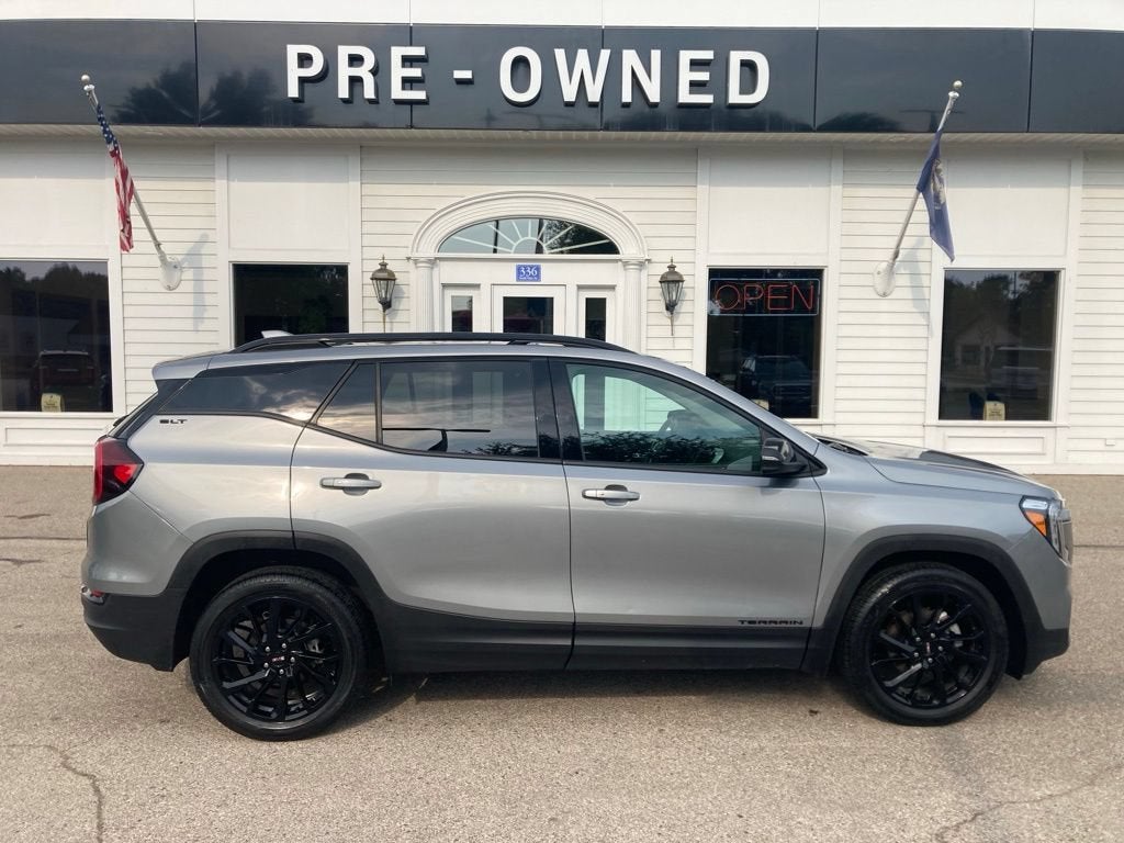 2023 GMC Terrain SLT