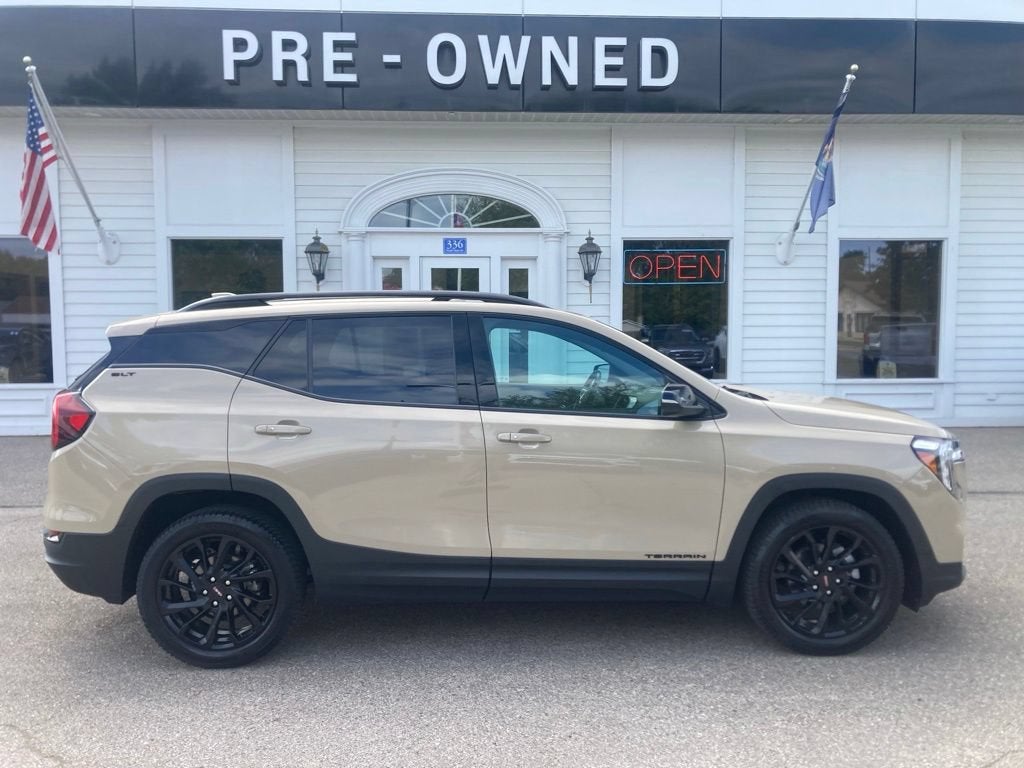 2023 GMC Terrain SLT
