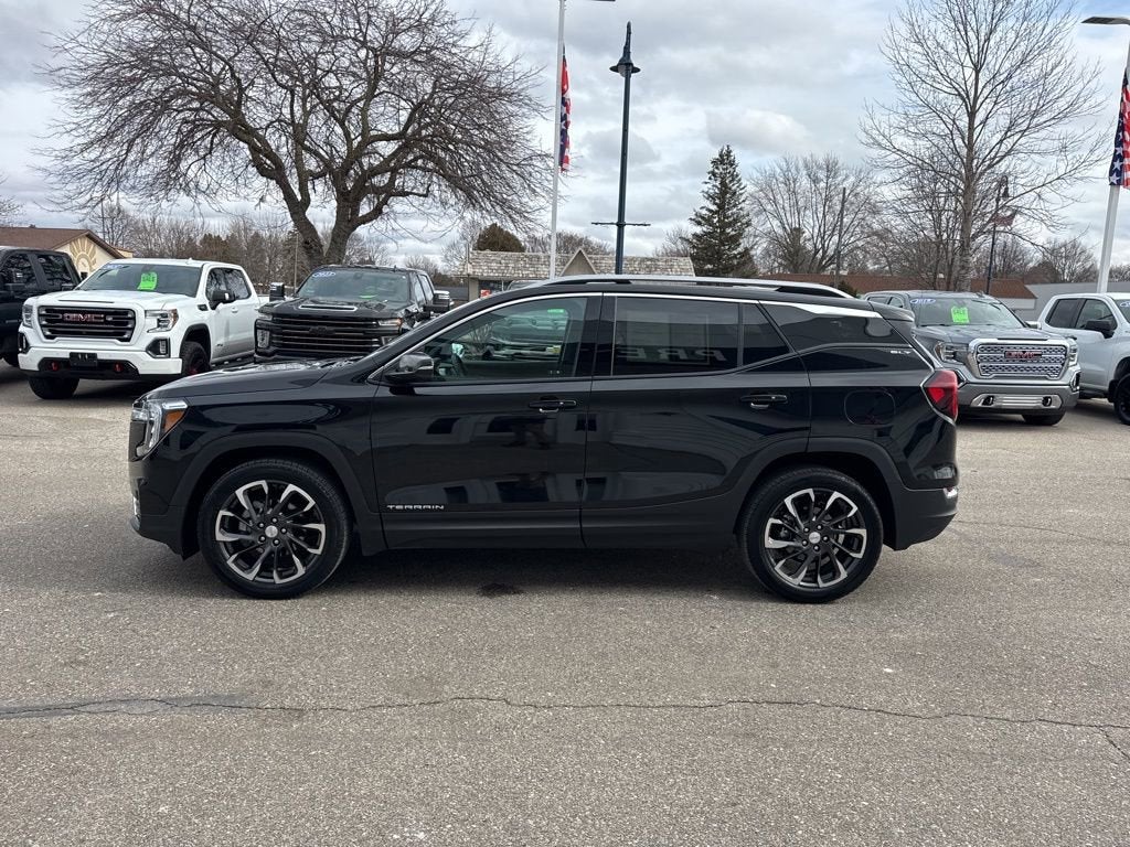 2023 GMC Terrain SLT