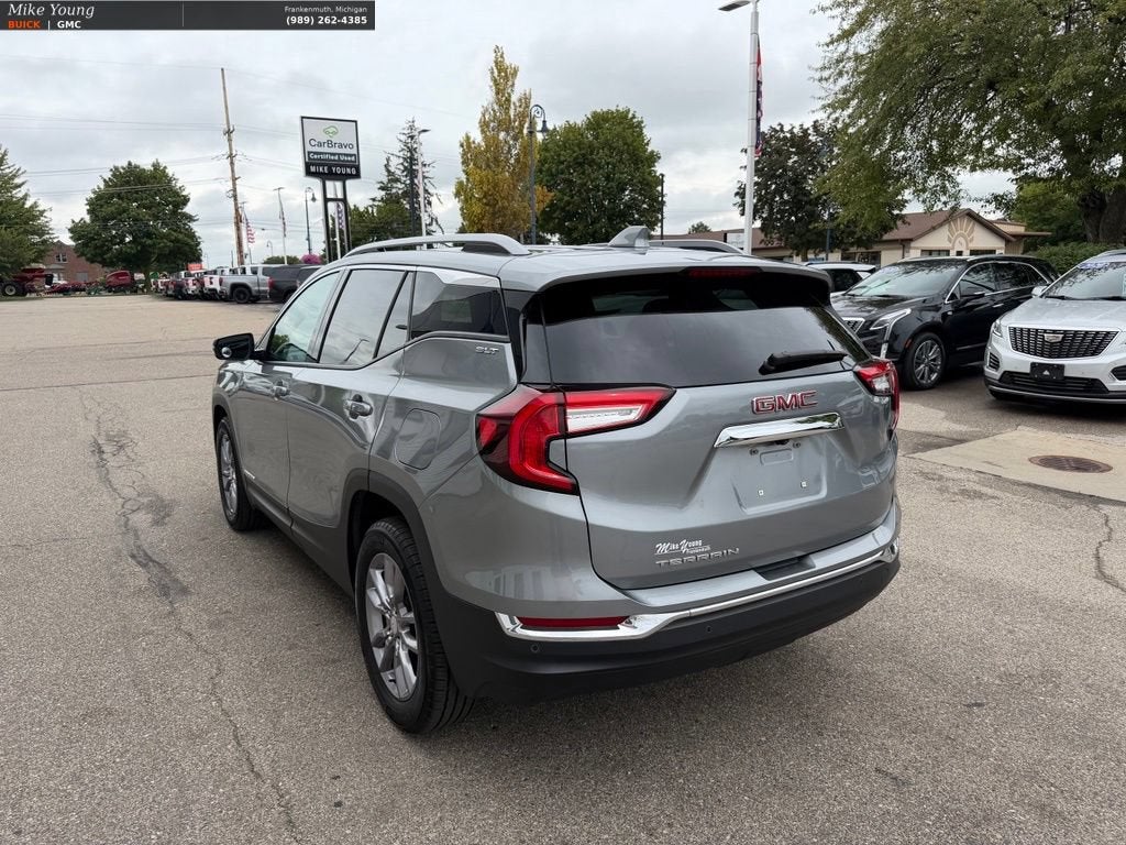 2024 GMC Terrain SLT