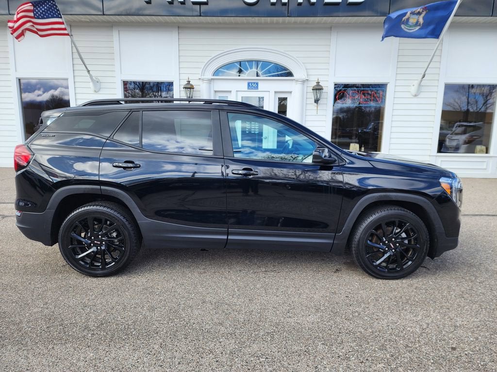 2023 GMC Terrain SLE