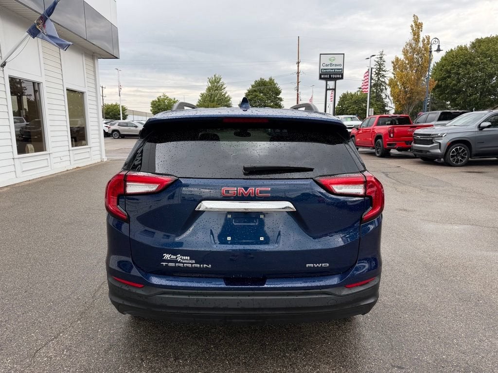 2022 GMC Terrain SLE