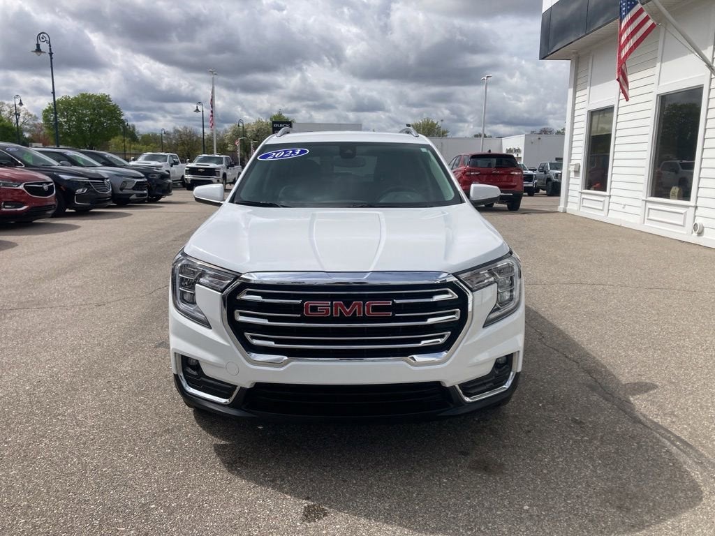 2023 GMC Terrain SLT