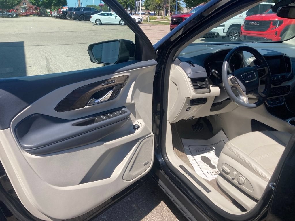 2023 GMC Terrain Denali
