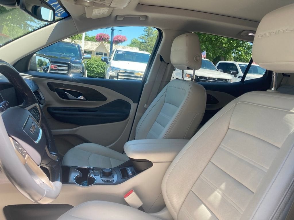 2023 GMC Terrain Denali