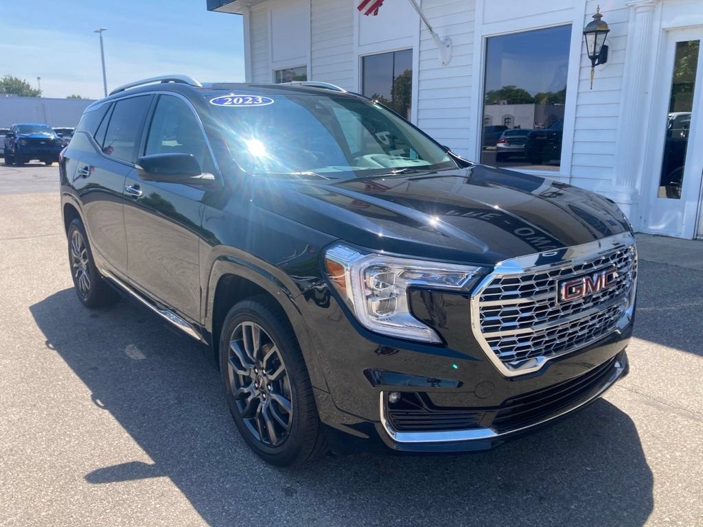 2023 GMC Terrain Denali