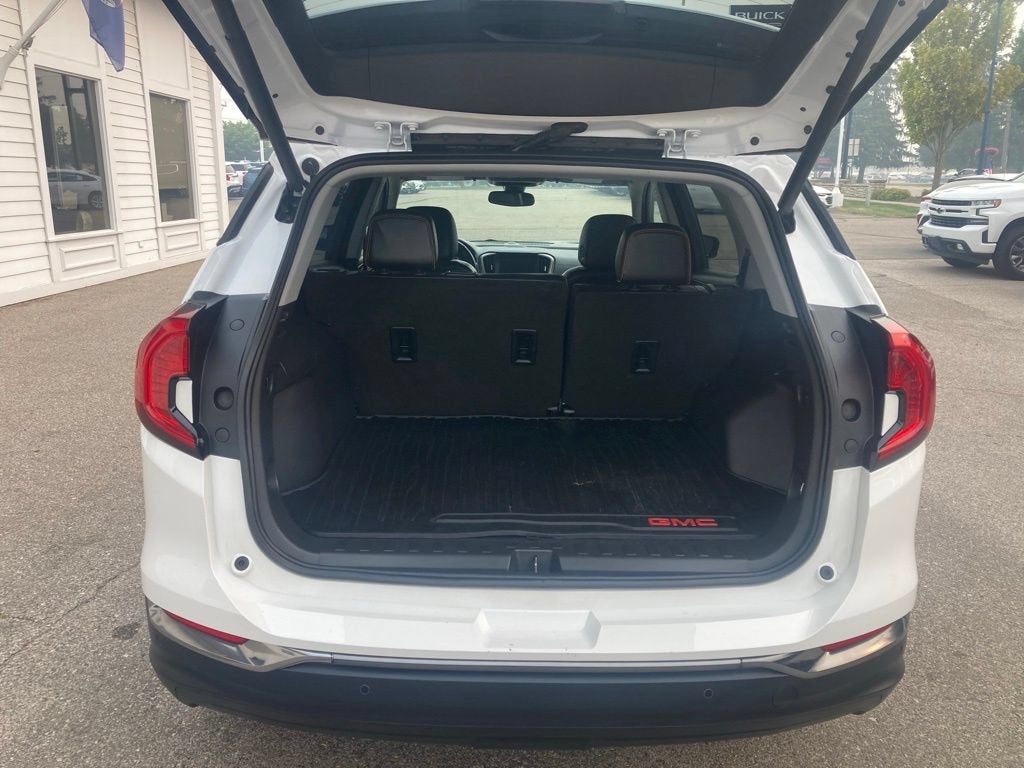 2023 GMC Terrain AT4