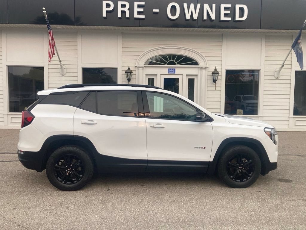 2023 GMC Terrain AT4