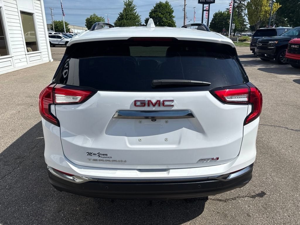 2022 GMC Terrain AT4