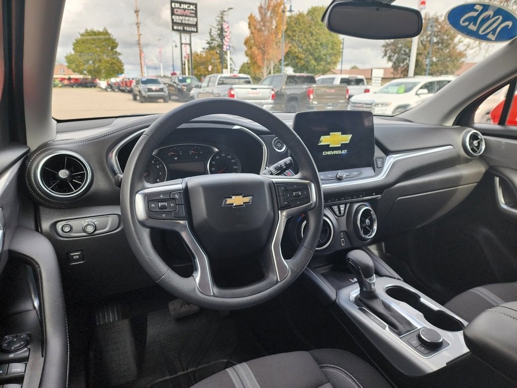2025 Chevrolet Blazer 2LT