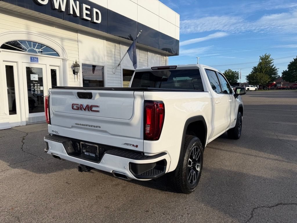 2021 GMC Sierra 1500 AT4