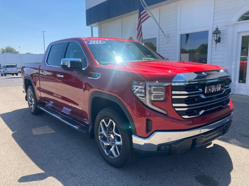 2025 GMC Sierra 1500 SLT