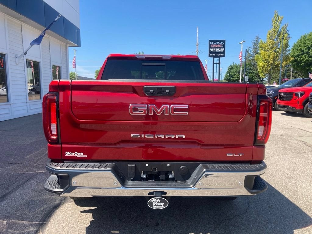 2025 GMC Sierra 1500 SLT