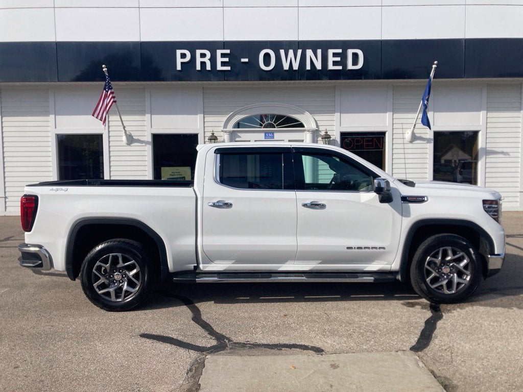 2022 GMC Sierra 1500 SLT