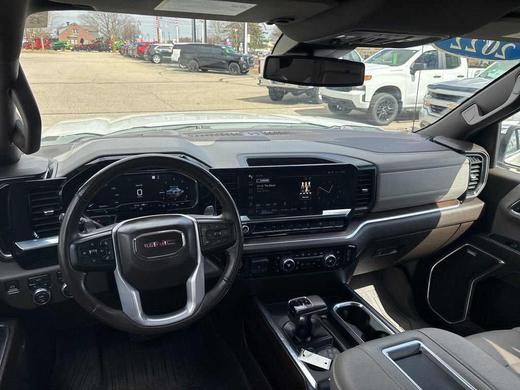 2022 GMC Sierra 1500 SLT