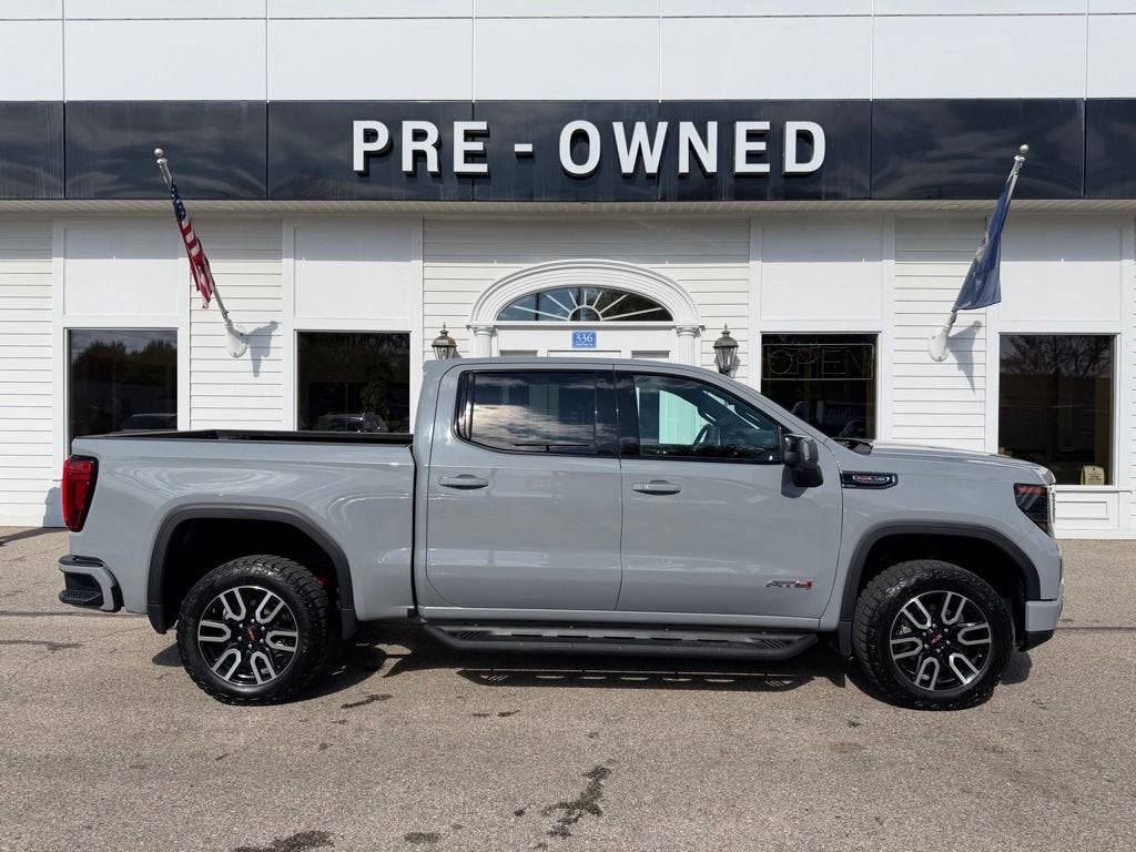 2024 GMC Sierra 1500 AT4