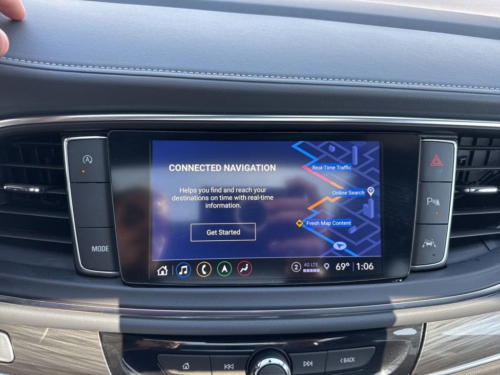 2024 Buick Enclave Essence