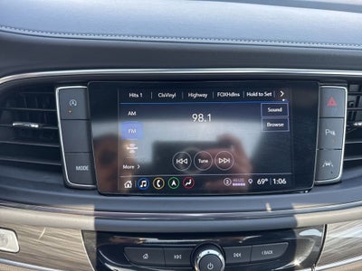 2024 Buick Enclave Essence