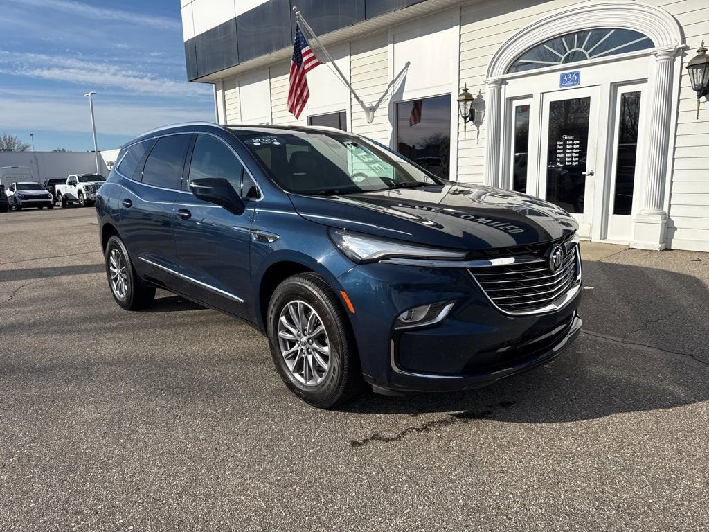 2023 Buick Enclave Essence