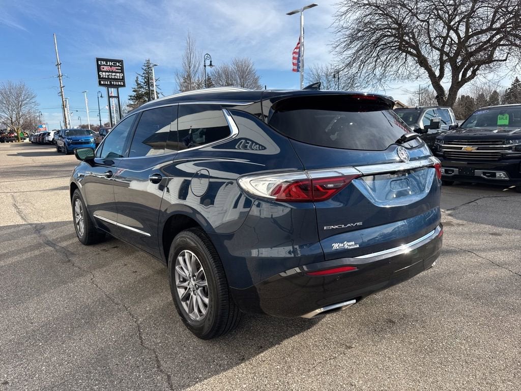 2023 Buick Enclave Essence