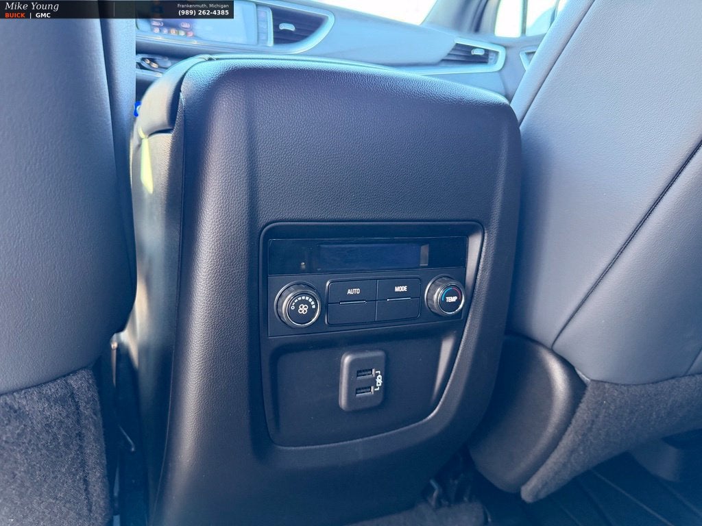 2024 Buick Enclave Essence