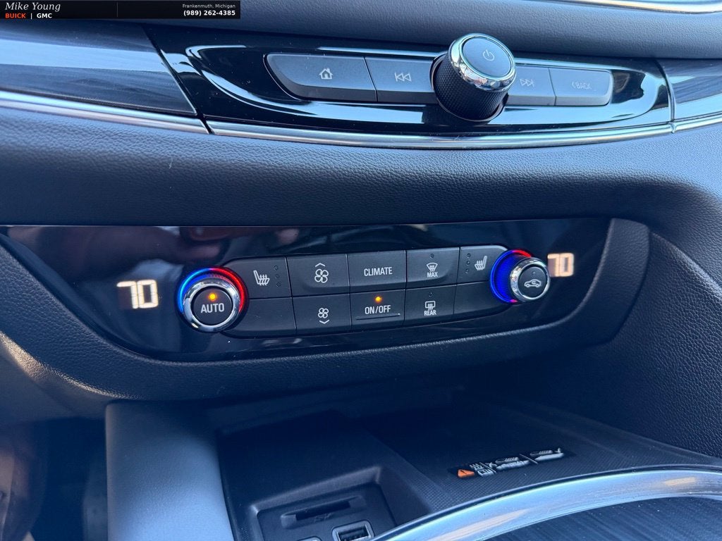 2024 Buick Enclave Essence