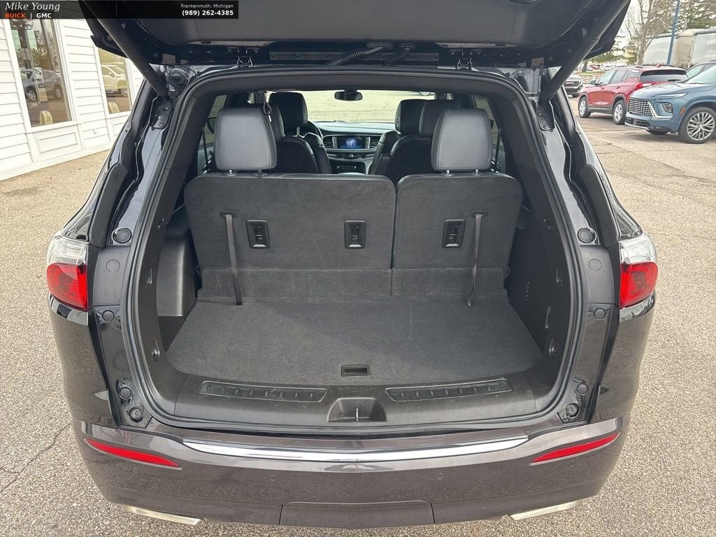 2023 Buick Enclave Essence