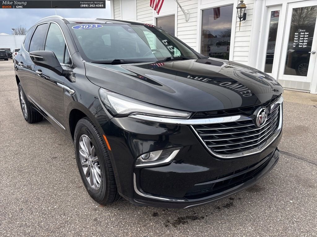 2023 Buick Enclave Essence