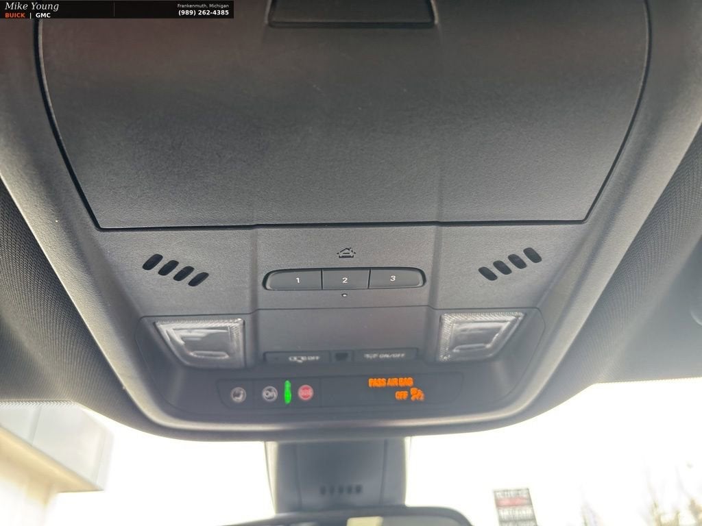 2023 Buick Enclave Essence