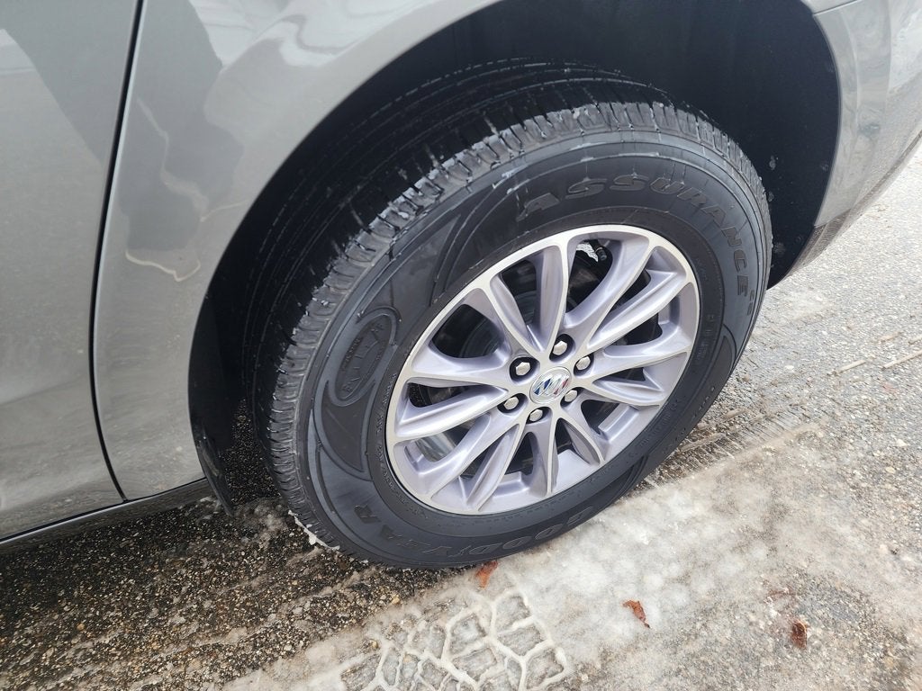 2024 Buick Enclave Essence