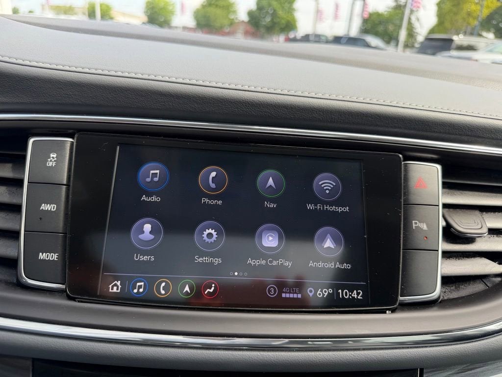 2021 Buick Enclave Essence