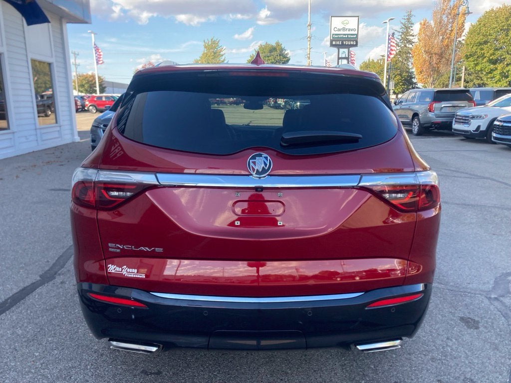 2023 Buick Enclave Essence