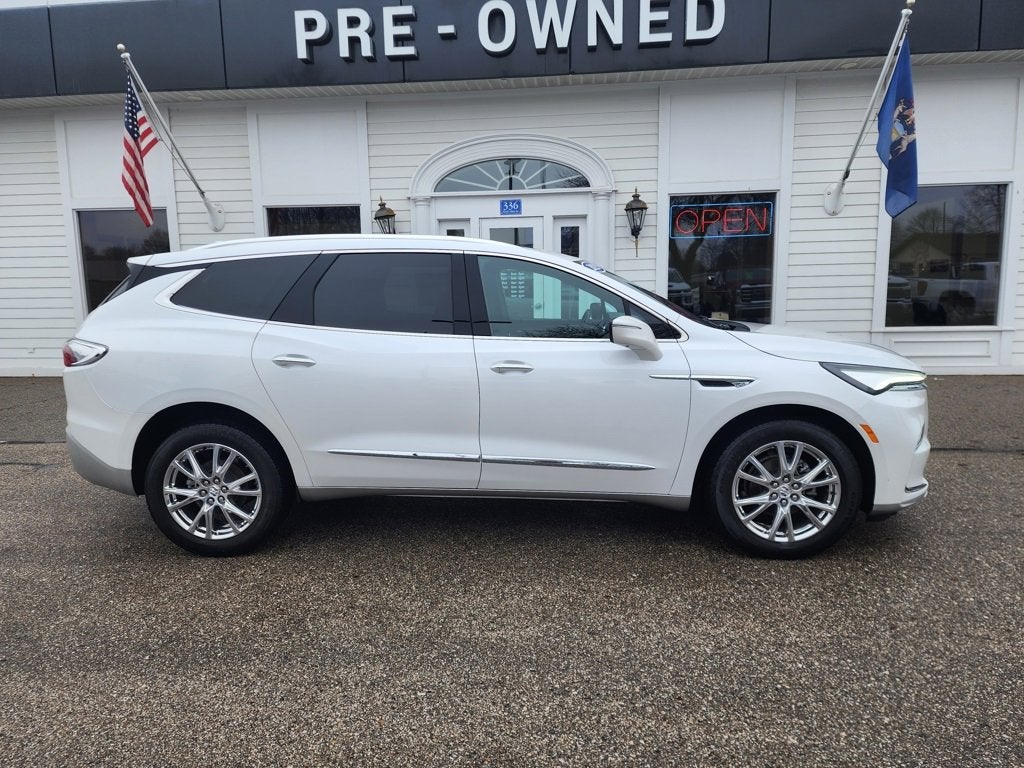 2023 Buick Enclave Premium