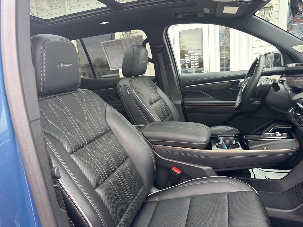 2025 Buick Enclave Avenir