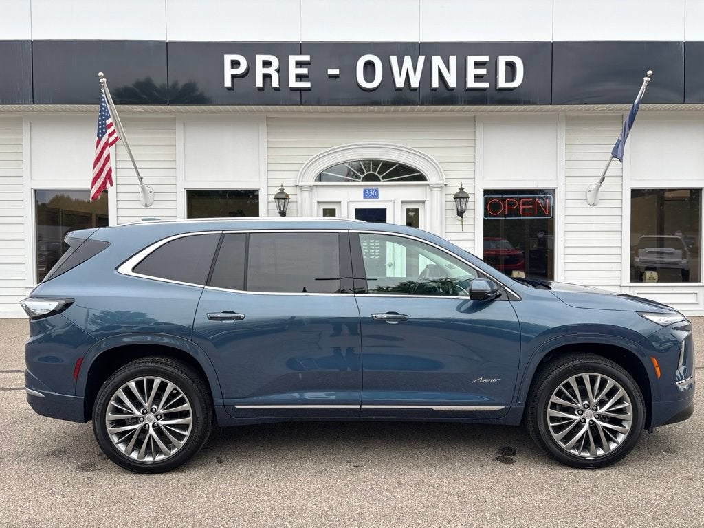 2025 Buick Enclave Avenir
