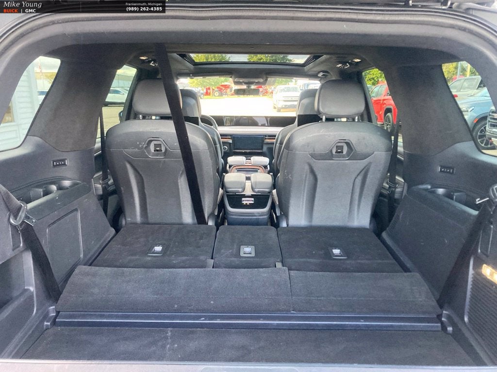 2025 Lincoln Navigator Black Label