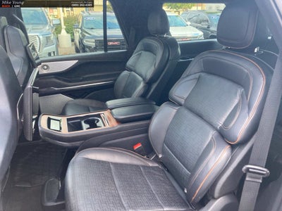 2025 Lincoln Navigator Black Label