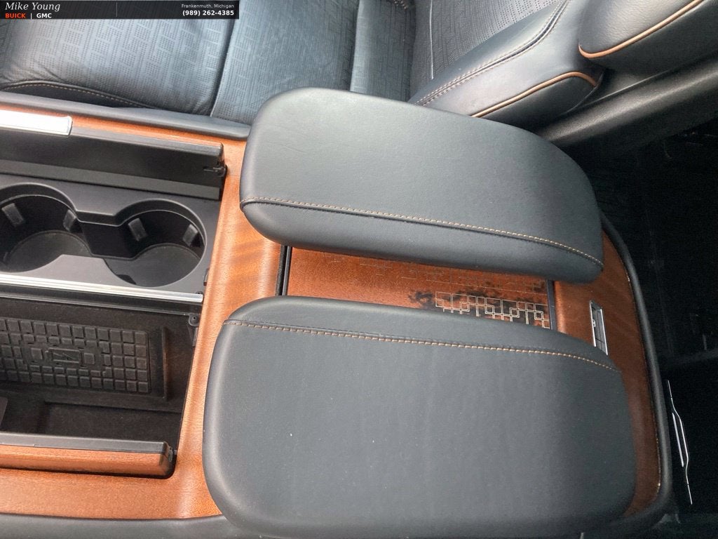 2025 Lincoln Navigator Black Label