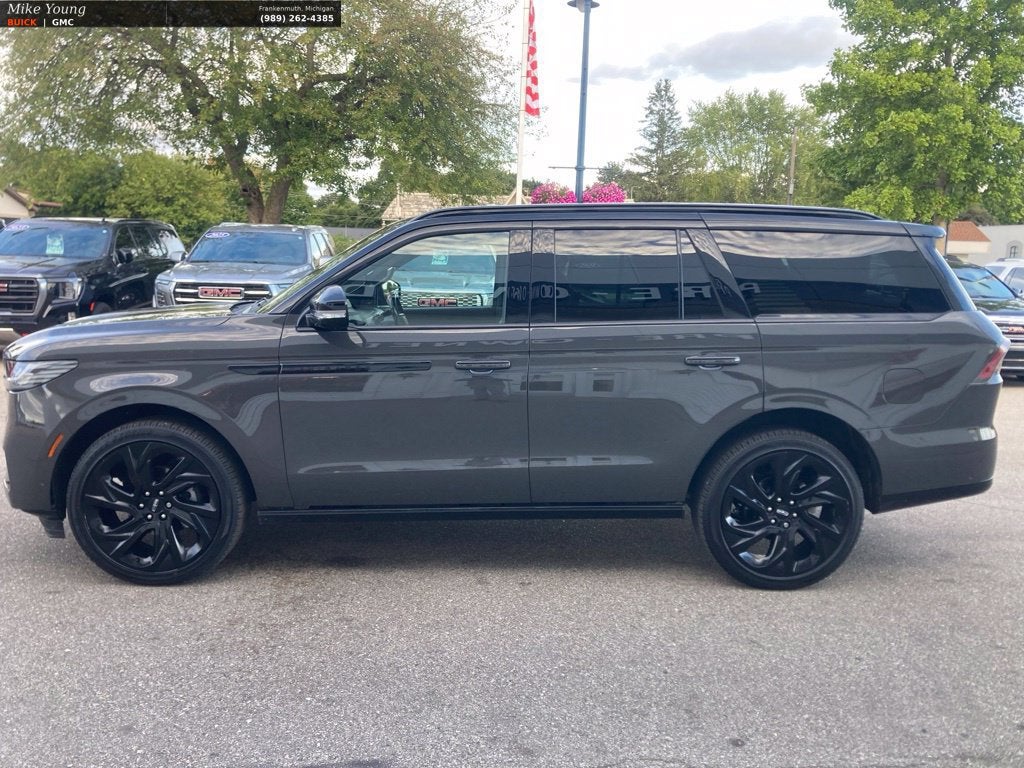 2025 Lincoln Navigator Black Label