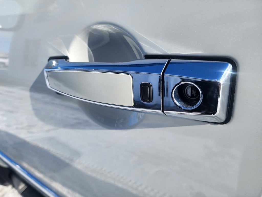 2015 Nissan Armada Platinum Edition