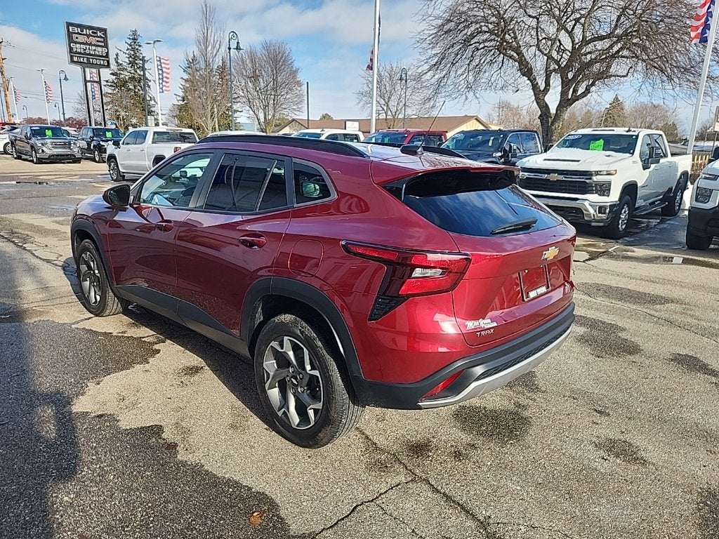 2024 Chevrolet Trax LT