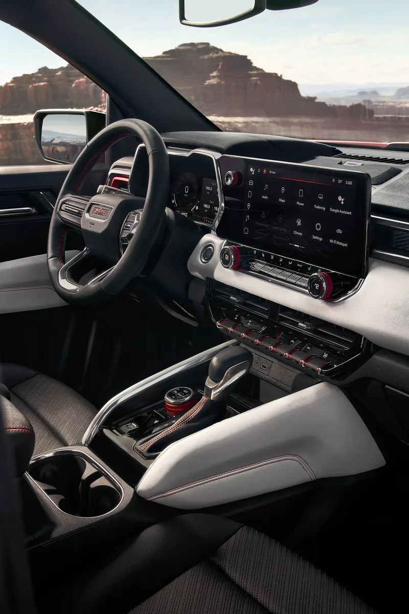 2026 GMC Canyon infotainment system at Mike Young Buick GMC in Frankenmuth MI