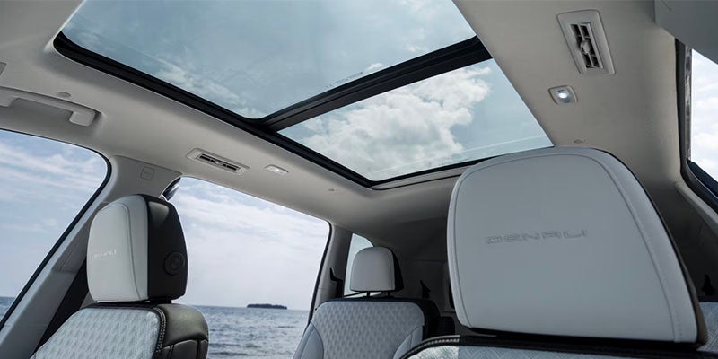 2026 GMC Acadia Moon Roof